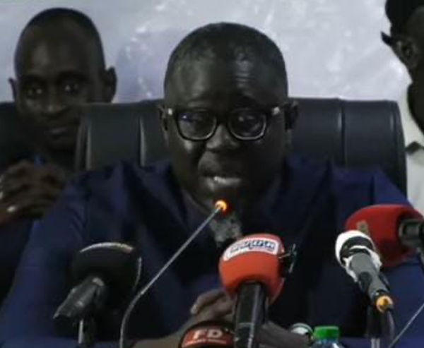 Face à la presse ce samedi 12 juillet 2025, le député Tahirou Sarr, chef de file du parti “Les Nationalistes”